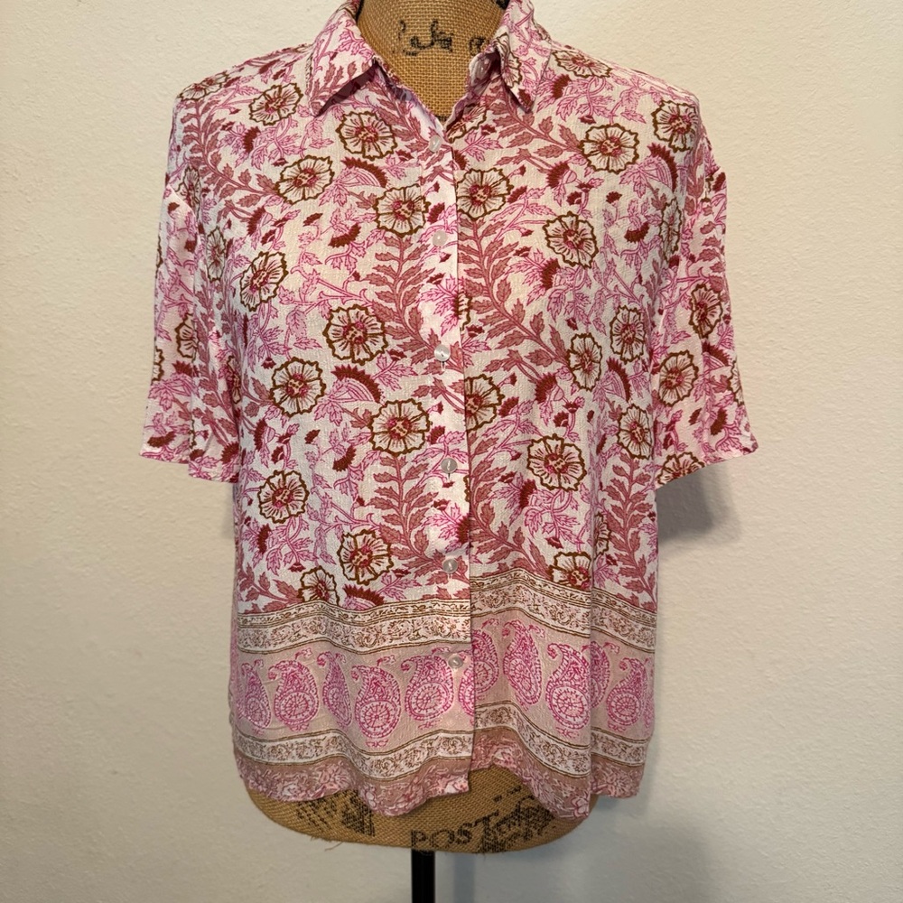 Jane + Delancey Short Sleeve Pink Print Button Up Top Medium
